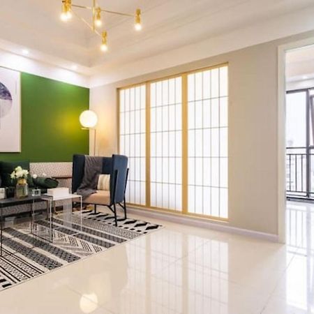 Wuhan Hongshan-Guanggu Square- Locals Apartment 00157650 Exterior photo